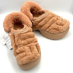 NEW CROCS Plush Stomp Lined Quilted‎ Clogs Peach Mens 9 Womens 11